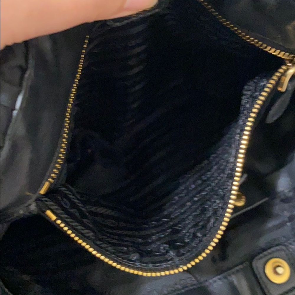 Authentic Prada bag - Picture 11 of 16